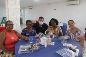 Café da tarde no Dia do Aposentado