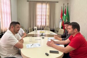 Sindifoz apresenta pauta de reivindicações ao prefeito de Penha