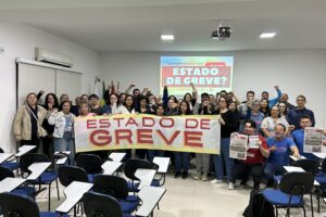 Servidores decretam Estado de Greve em Navegantes