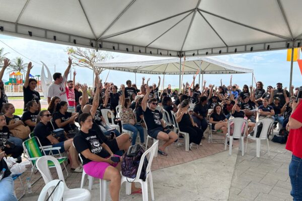 Greve de Navegantes é suspensa para cumprimento de decisão liminar